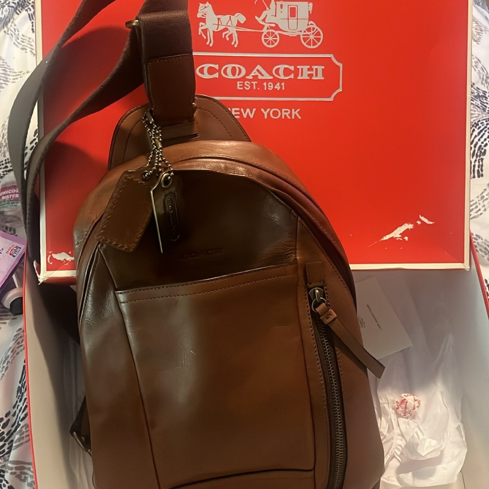 Cognac leather coach crossbody bag gently used - Picture 2 of 2